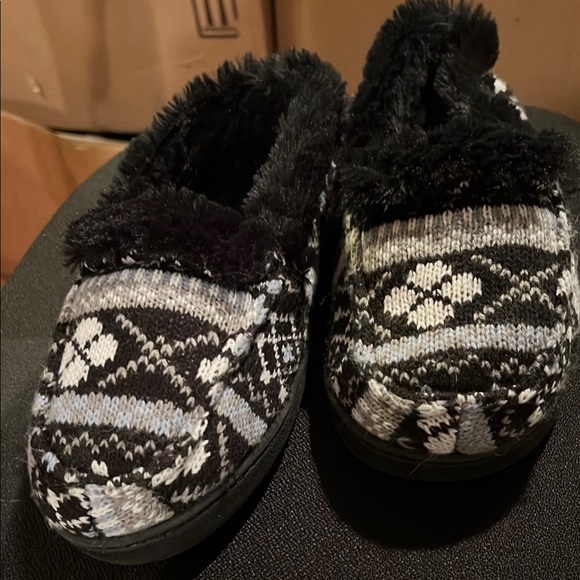 Muk Luks Shoes - Cozy Black and Gray MukLuks Slippers